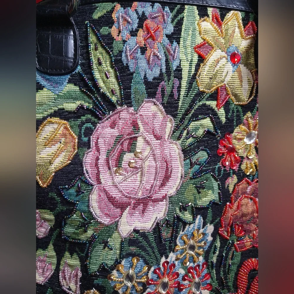 Mellow World beaded floral multi strap cross body purse - Picture 2 of 13